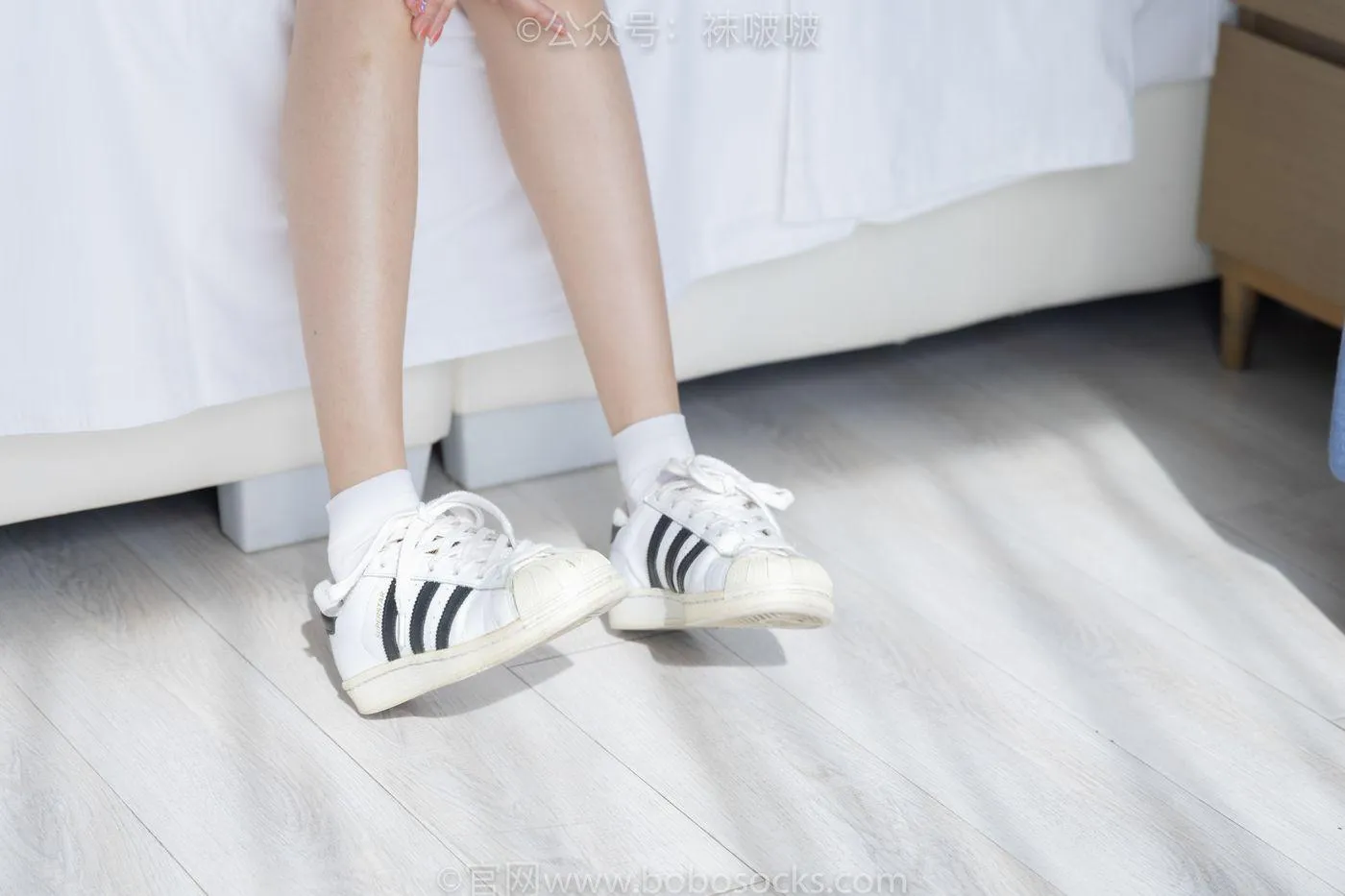 [BoBoSocks袜啵啵]NO.033 稚予-贝壳头、天鹅绒黑袜、天鹅绒白袜 [154P]插图